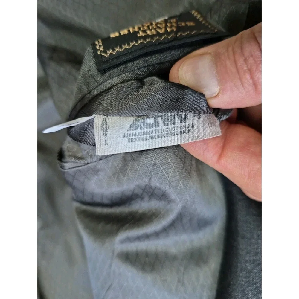 Hart Schaffner Marx Mens Wool Sports Coat 42L Gray Made in USA 2 Button V703
